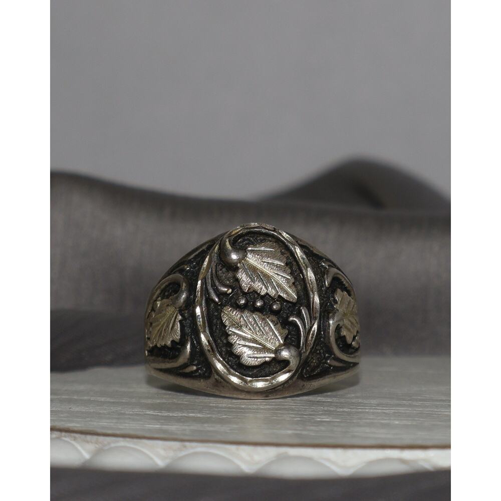 Black Hills Sterling Silver Leaves Ring 13.63G / Sz 11 - Picture 1 of 5